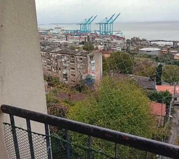 Rijeka, Turnić - trosoban s balkonom - cover