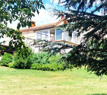 Istra,Brtonigla-Vila s impresivnom okućnicom od 10000 m2 - cover