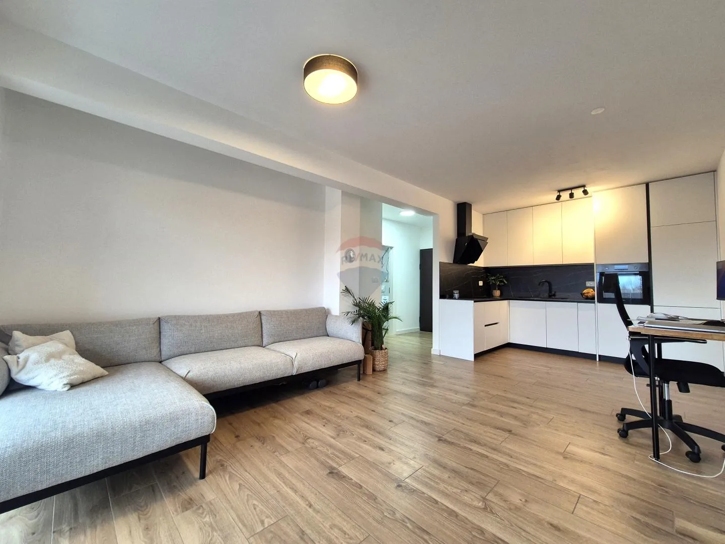 RIJEKA,KASTAV- NOVOGRADNJA, stan 1S+DB, parking, terasa, pogled na more - cover