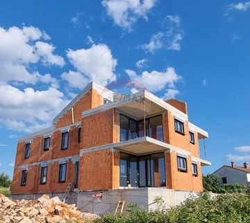 Istra, Poreč, luksuzan penthouse u novogradnji sa pogledom na more - cover