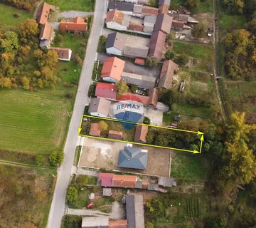 Sesvete, Moravče, građevinsko zemljište s postojećim objektima, 1125 m2 - cover