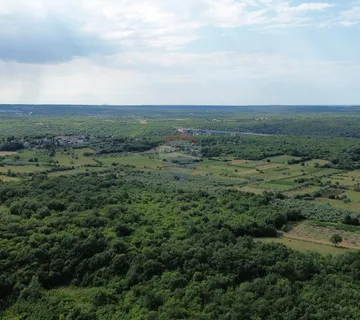 ISTRA, LIMSKI KANAL - Parcelirano poljoprivredno zemljište 14362 m2 - 12 parcela - cover