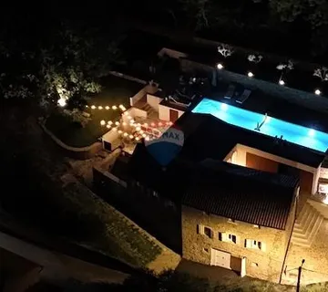 Istra,Oprtalj-Kamena vila jedinstvenog dizajna - cover