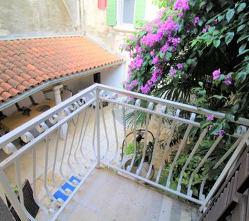 Rovinj,kuća+apartman+privatno dvorište- 50m od glavnog gradskog trga - cover
