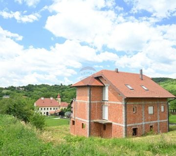 Zagreb, Sesvete - kuća s dva stana - cover