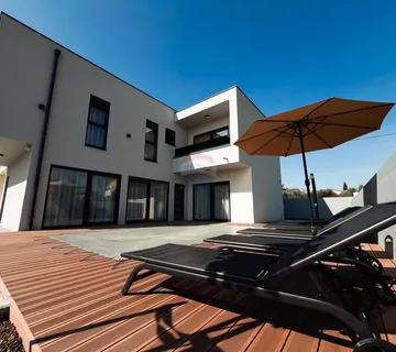 Istra, Pomer- nova kuća sa bazenom - cover