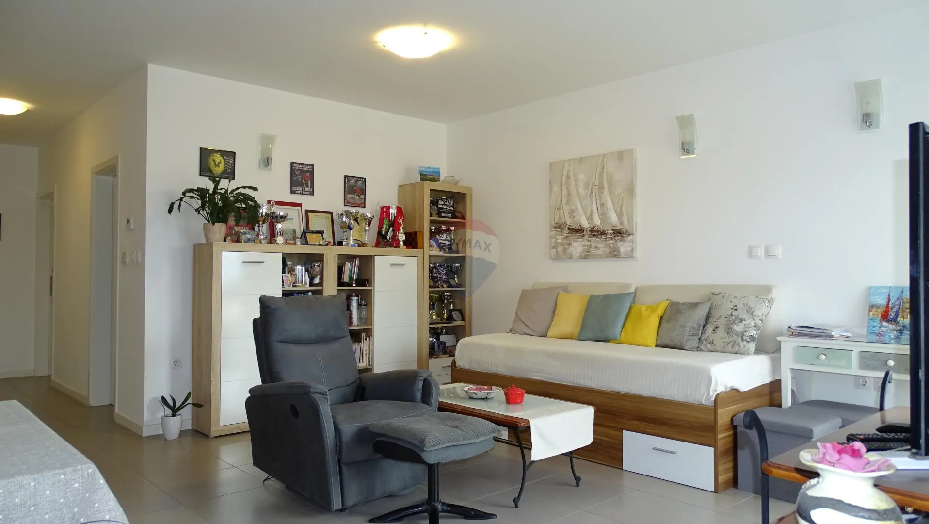 Zamet-novogradnja sa liftom,2S+DB, balkon, pogled - cover