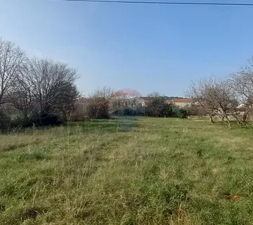 Pula,građevinsko zemljište u predgrađu - cover