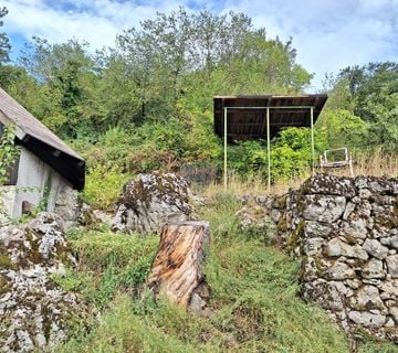 UČKA - ruševina u parku prirode - cover