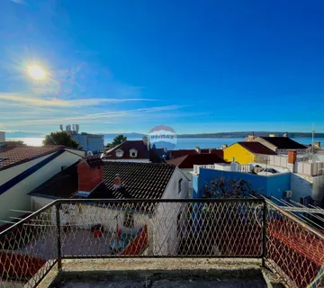 Crikvenica, centar - kuća za dugoročni najam radnika - cover