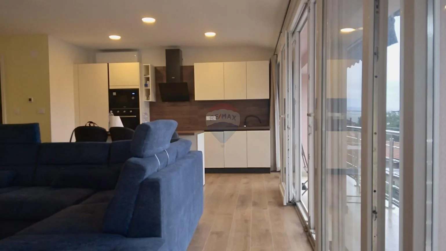 Matulji, Mihotići, dvosoban i moderno uređen stan, 63 m2 - cover