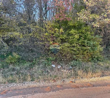 Poreč, okolica, poljoprivredno zemljište veličine 1400 m2 - cover