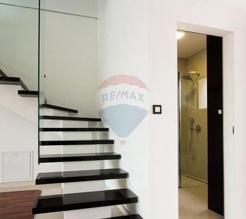 Crikvenica, dvoetažni stan s bazenom! - cover