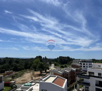 Poreč, okolica- stan 800 metara od mora u novogradnji - cover