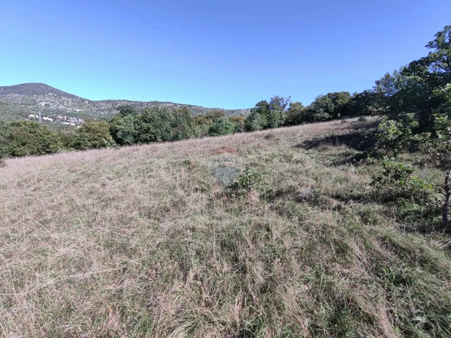 Krasica, Bakar, zemljište površine 7776m2, građevinsko 4200m2 + poljoprivredno 3576m2 - cover