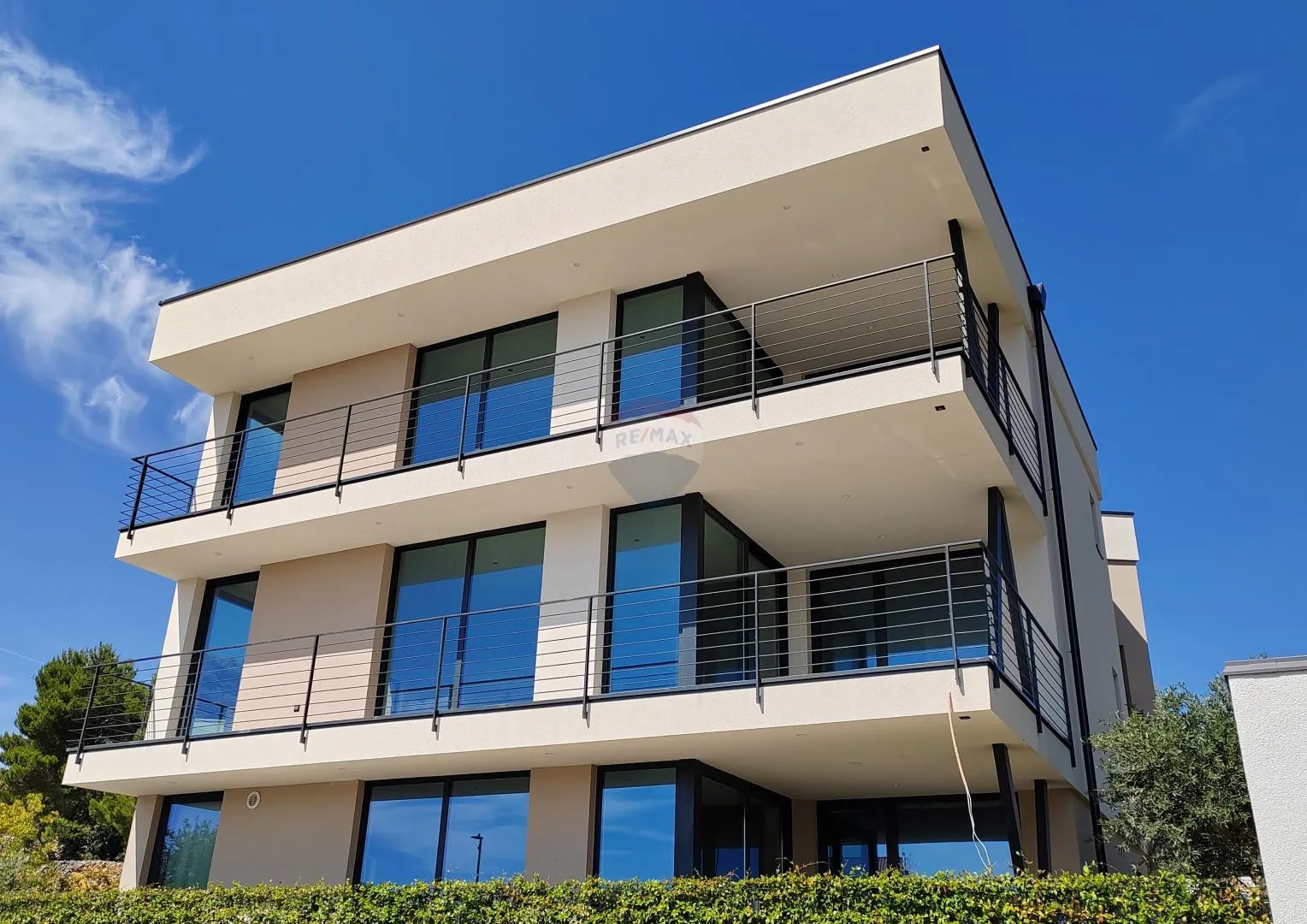 OTOK KRK-GRAD KRK apartman za prodaju u novogradnji 400 metara do mora - cover