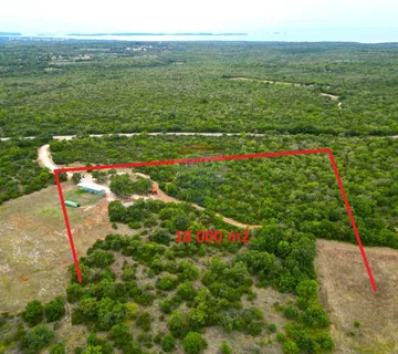 Istra,Bale,4km-Krnjaloža-zanimljivo poljoprivredno zemljište-18 000m2 - cover