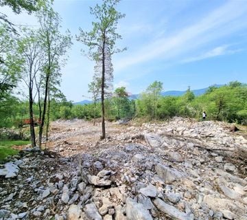 MATULJI, PERMANI- teren 6131 m2, građevinski + negrađevinski dio - cover