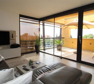 Istra, Poreč - Penthouse s pogledom na more - cover