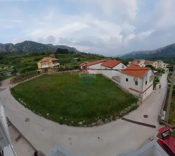 Draga Bašćanska - pravilno građevinsko zemljište 651m2 - cover