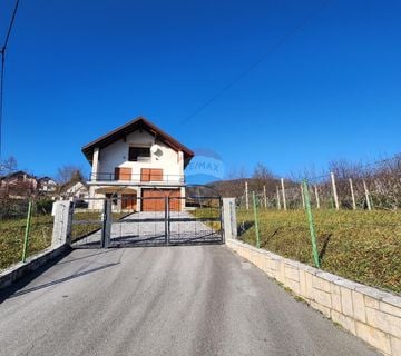 Zlatar, Gornja Selnica - kuća sa ograđenom okućnicom i vinogradom - cover
