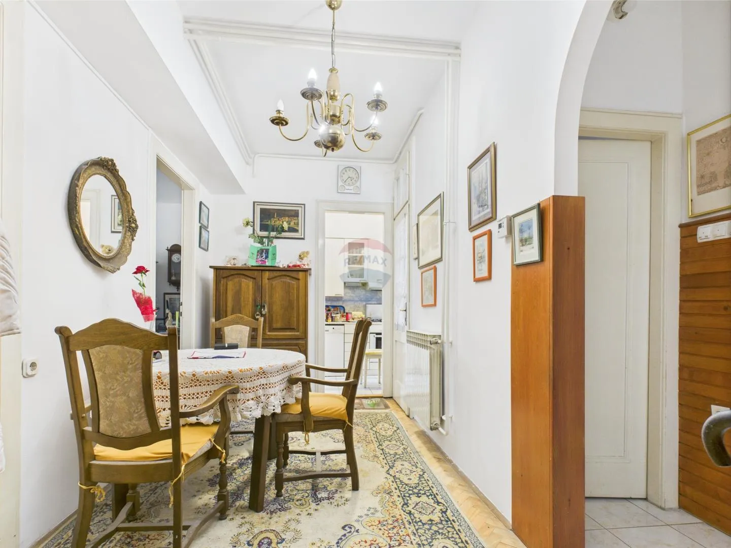 ZAGREB, Centar-dvosoban građanski stan 78m2 park Ribnjak - cover