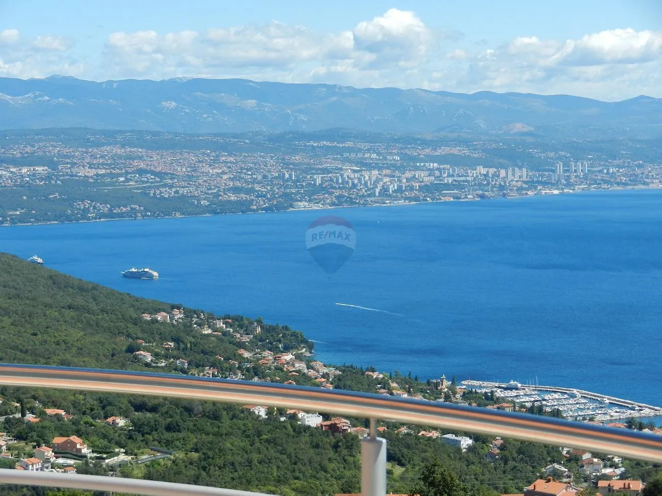 OPATIJA,DOBREĆ- Stan 98,75 m2 s  pogledom na more  - cover