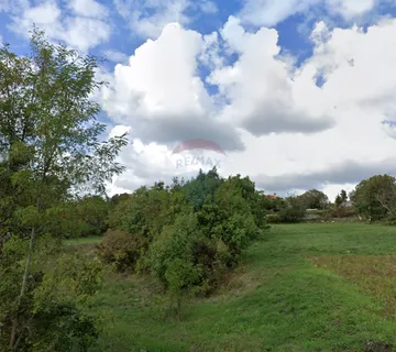 Istra, Tinjan - građevinsko zemljište ukupne kvadrature 3197 m2 - cover