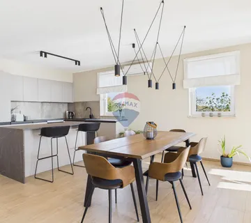 Istra, Buje-okolica, elegantna vila s infinity bazenom i pogledom na prirodu  - cover