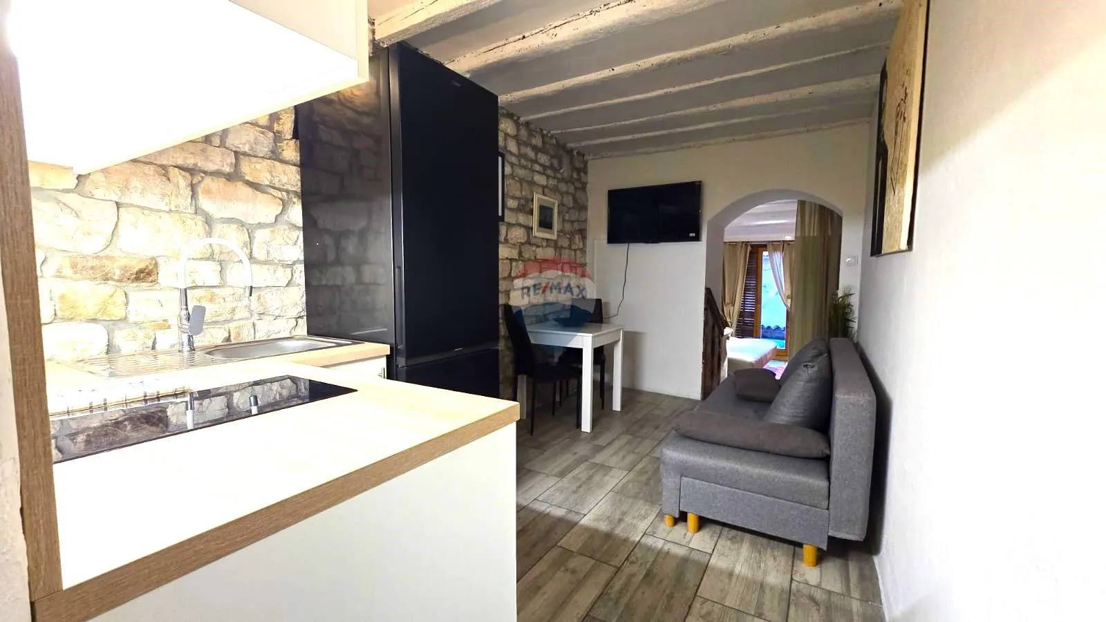 Rovinj, centar, stan 35 m2, terasa, mirna lokacija - cover