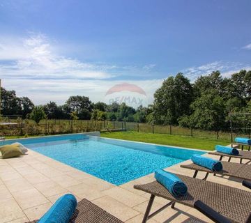 Istra, Svetvinčenat, prostrana villa sa bazenom u oazi mira - cover