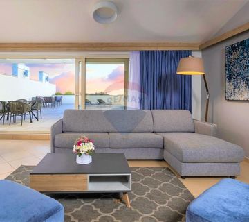 Istra,Umag-Penthouse na ekskluzivnoj lokaciji - cover