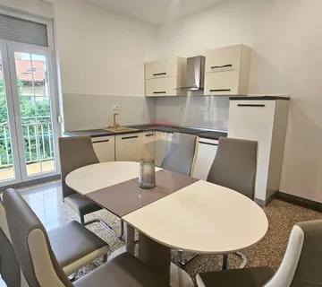 Rijeka - Potok, novouređeni četverosobni stan, 115 m2  - cover