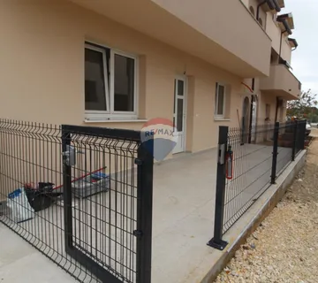 Istra, Novigrad - Stan u prizemlju u okolici Novigrada - cover