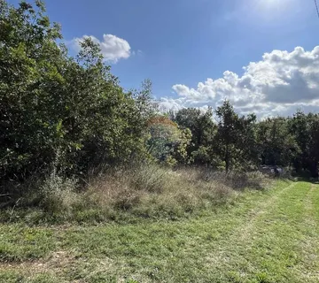 Istra, Poreč- poljoprivredno zemljište na rubu građevinske zone - cover