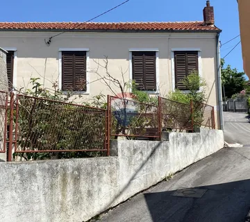 Novi Vinodolski, Centar, kuća, 130 m2 - cover