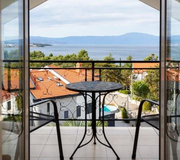 Malinska, Otok Krk, predivna vila samo 100m od mora i plaže! - cover