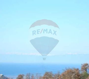 Momjan - Istra, pogled na more - cover
