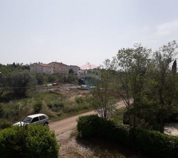 ISTRA,Samostojeća kuća u predgrađu Umaga - cover