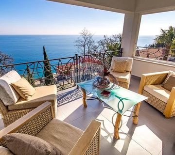 OPATIJA - penthouse s vrtom, panoramski pogled - cover