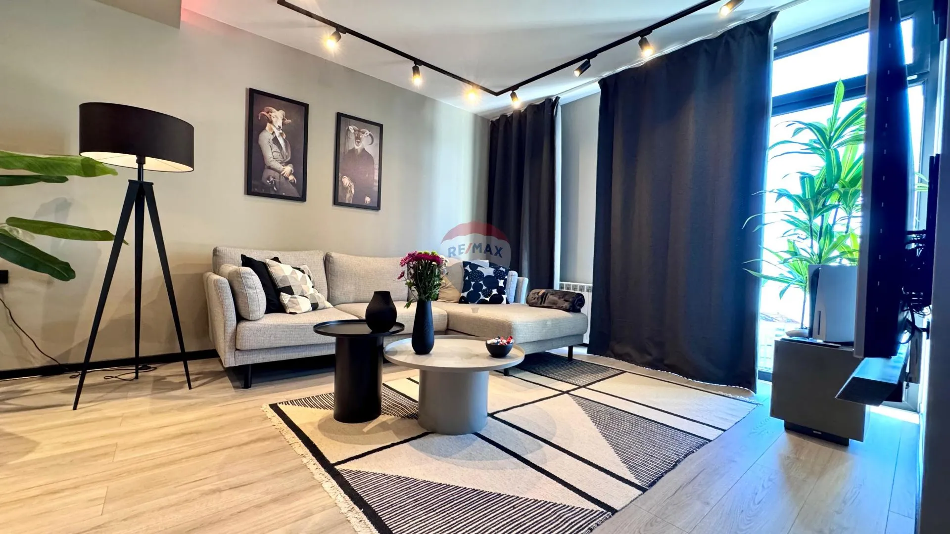 Rijeka, Krnjevo NN, dvosobni stan, dva balkona, pogled - cover