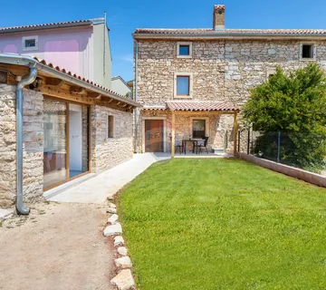 Istra,Šišan-renovirana kamena istarska kuća - cover