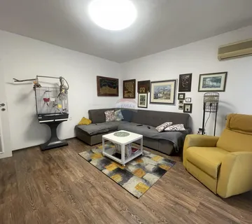 Rijeka, Krimeja, Stan 3skl, 1.kat, kompletno adaptiran - cover