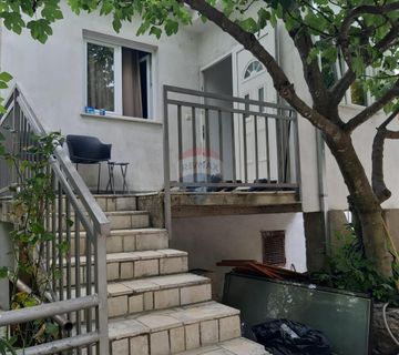 Crikvenica - stan s velikom terasom i pogledom na more - cover