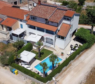 Istra, Sveti Lovreč okolica prekrasna kuća sa bazenom - cover