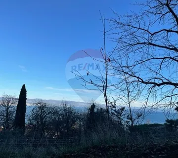 Ika, Oprič - građevinsko zemljište površine 720 m2 - cover