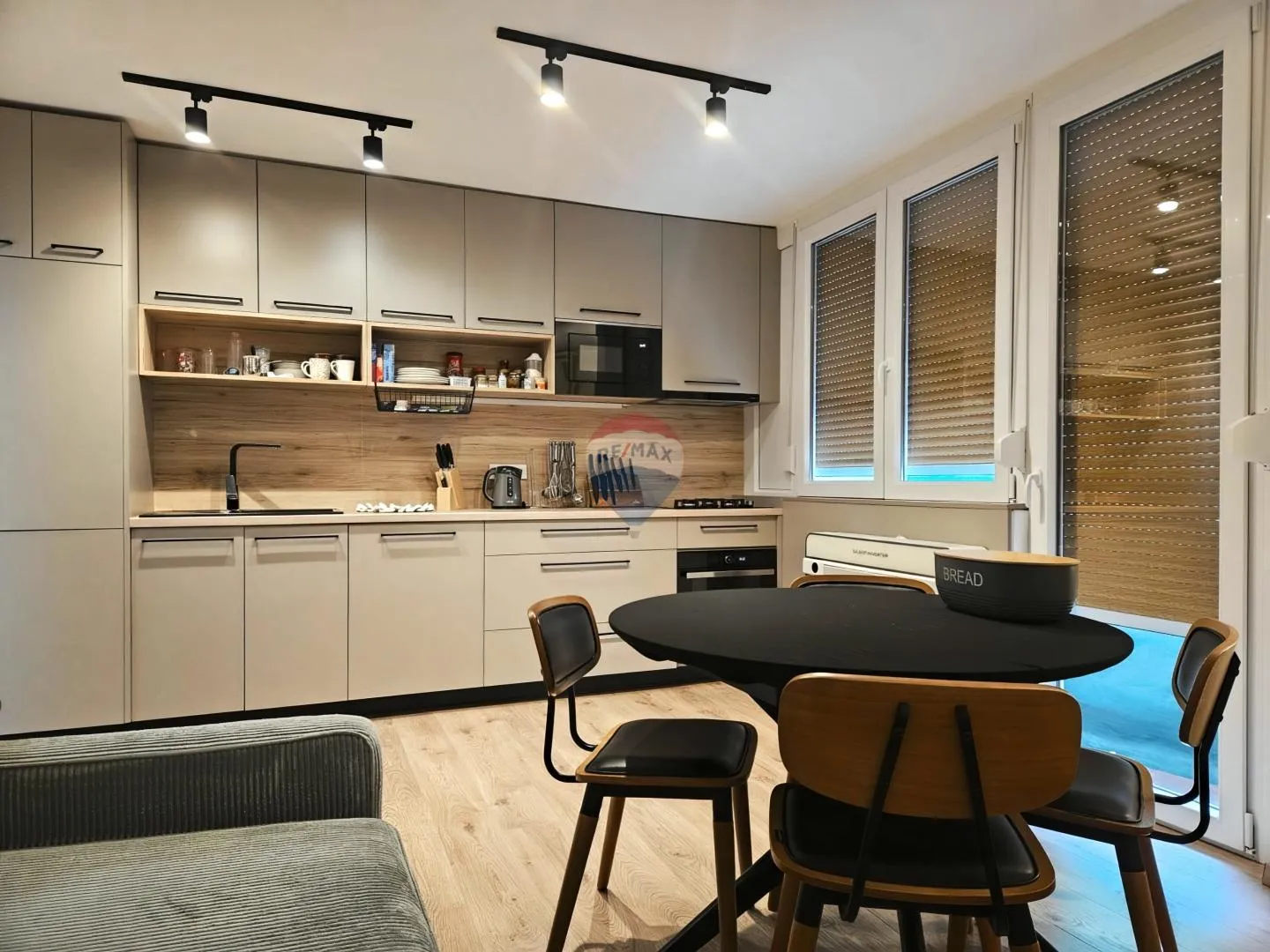 Rijeka, Kozala, moderan, trosoban stan s dnevnim boravkom - cover