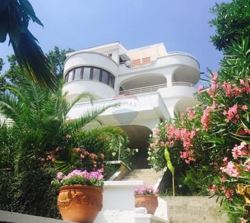 OPATIJA - STAN U PRIZEMLJU + APARTMAN, ROH BAU - cover