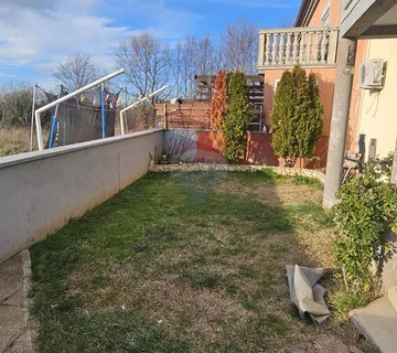 Istra, kuća sa dva stana u Šišanu - cover