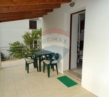 Baška - Jurandvor - kuća 90m2  sa dva stana - cover